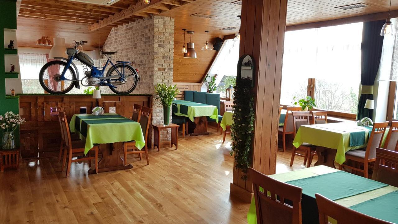 Zajazd Gniewko Mala Karczma Extérieur photo