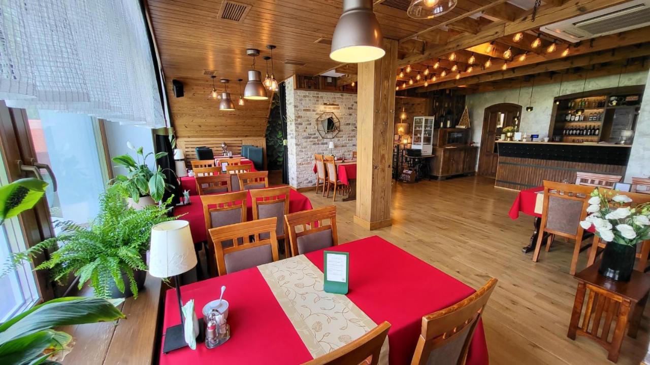 Zajazd Gniewko Mala Karczma Extérieur photo