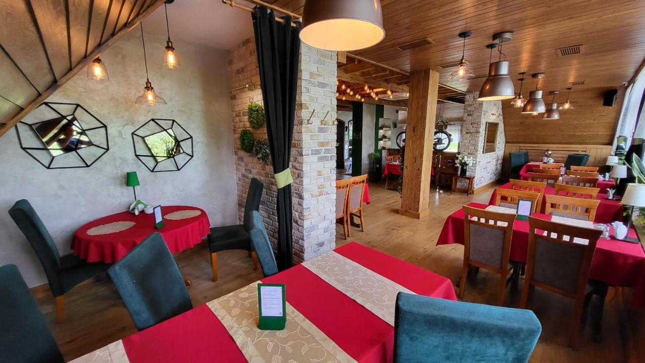 Zajazd Gniewko Mala Karczma Extérieur photo