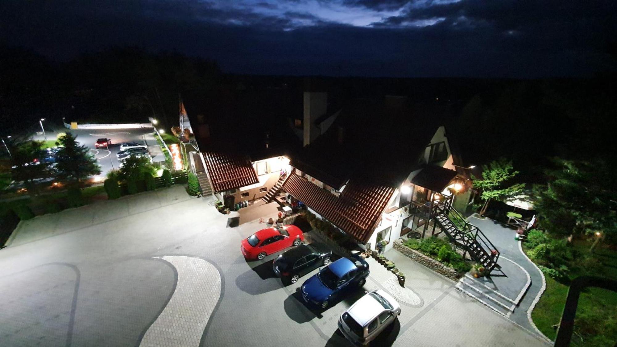Zajazd Gniewko Mala Karczma Extérieur photo